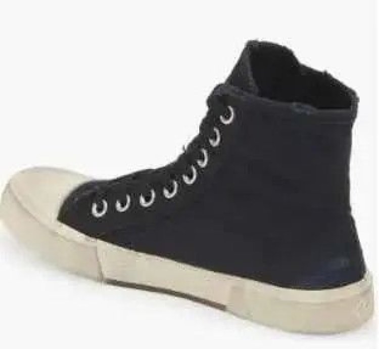 o1w1db10425 Paris High Top Sneakers in Black