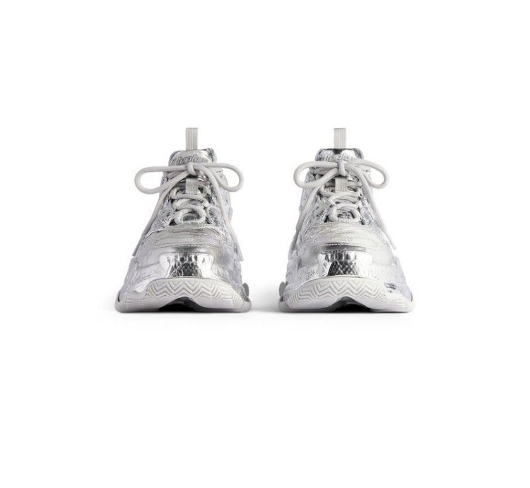 o1w1db10425 Triple Sneakers in Silver