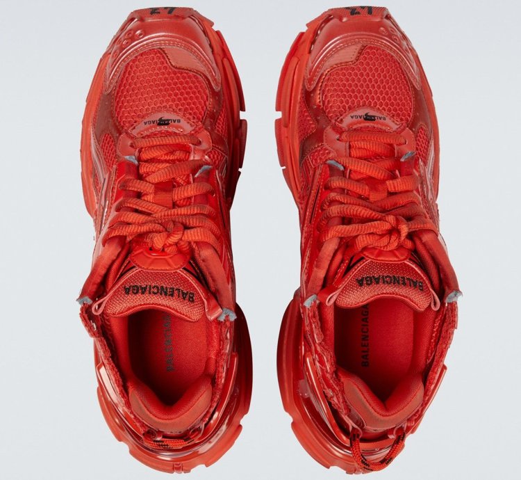 o1w1db11123 Caged Mesh Runner Sneakers in Red