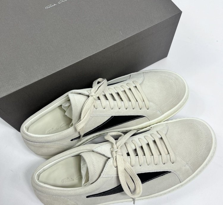 Off white vintage suede sneakers