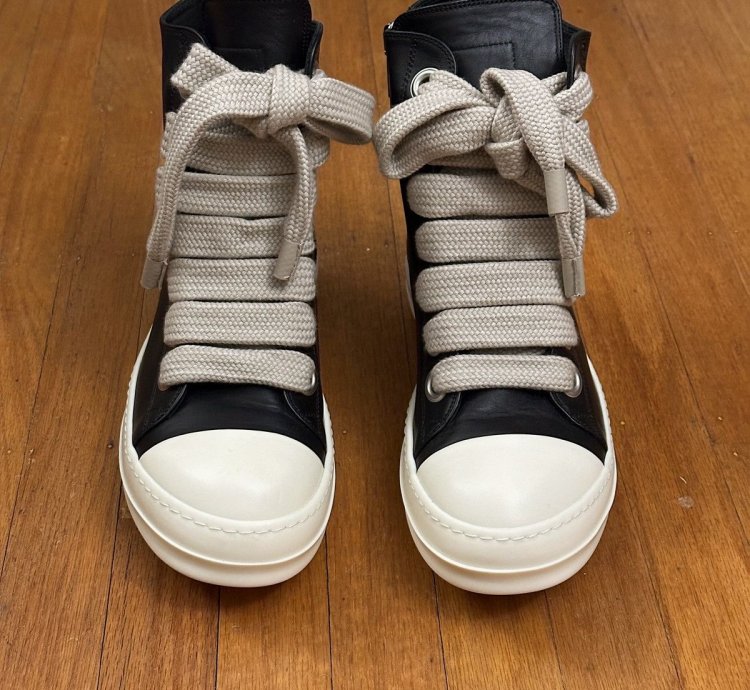 OG Jumbo Lace mainline Ramones (brand new in box)