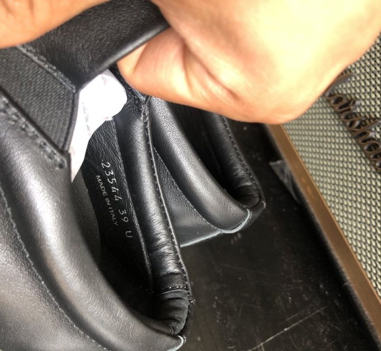 Owens classic sneaker
