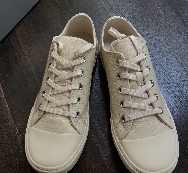 Paris leather low-top sneaker