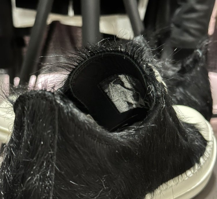 PONY HAIR FUR RAMONES SS24 LIDO BLACK CALF FURRY LOW SNEAKS