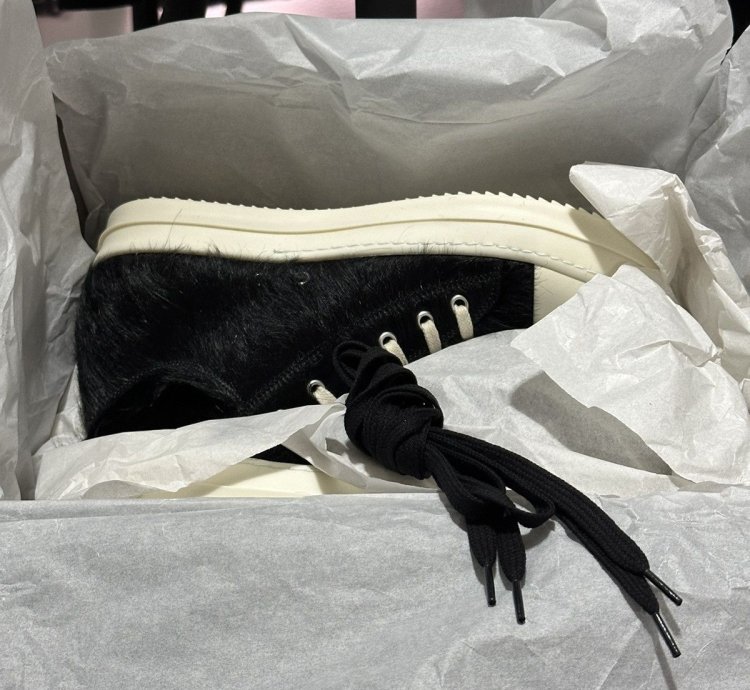 PONY HAIR FUR RAMONES SS24 LIDO BLACK CALF FURRY LOW SNEAKS