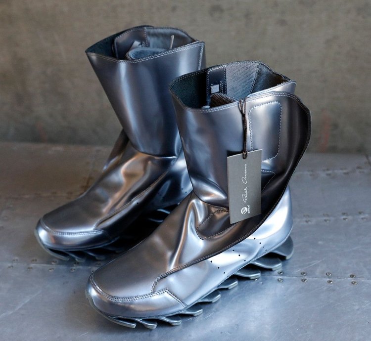 RARE NEW OLD STOCK Metallic Silver Springblade High
