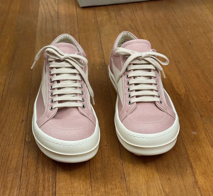 Rare Vintage Sneaks brand new in box