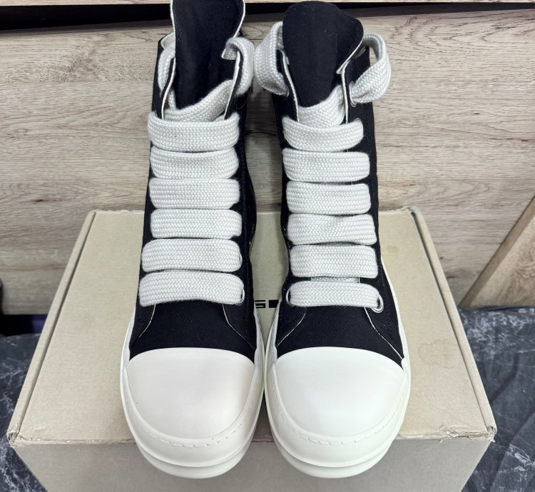 Rick Owen Jumpo Lace Hightop size 10