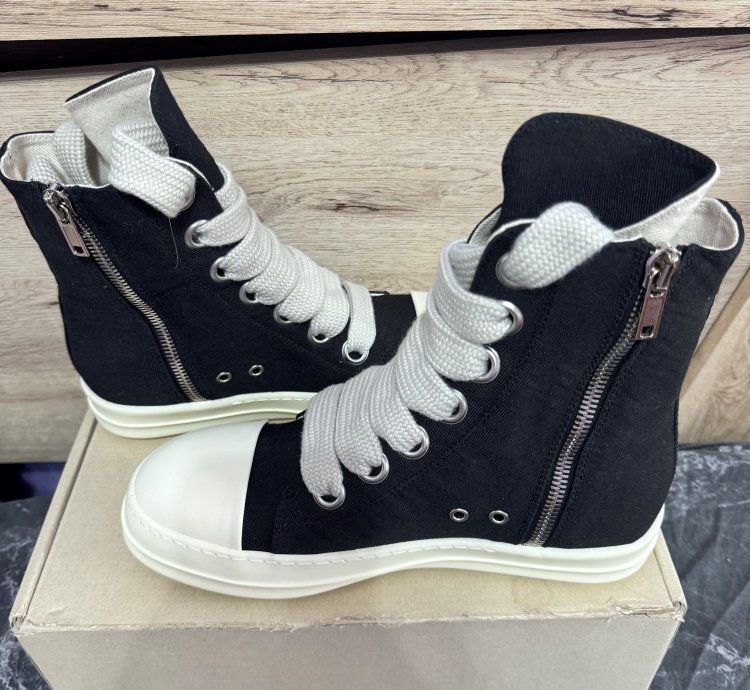 Rick Owen Jumpo Lace Hightop size 10