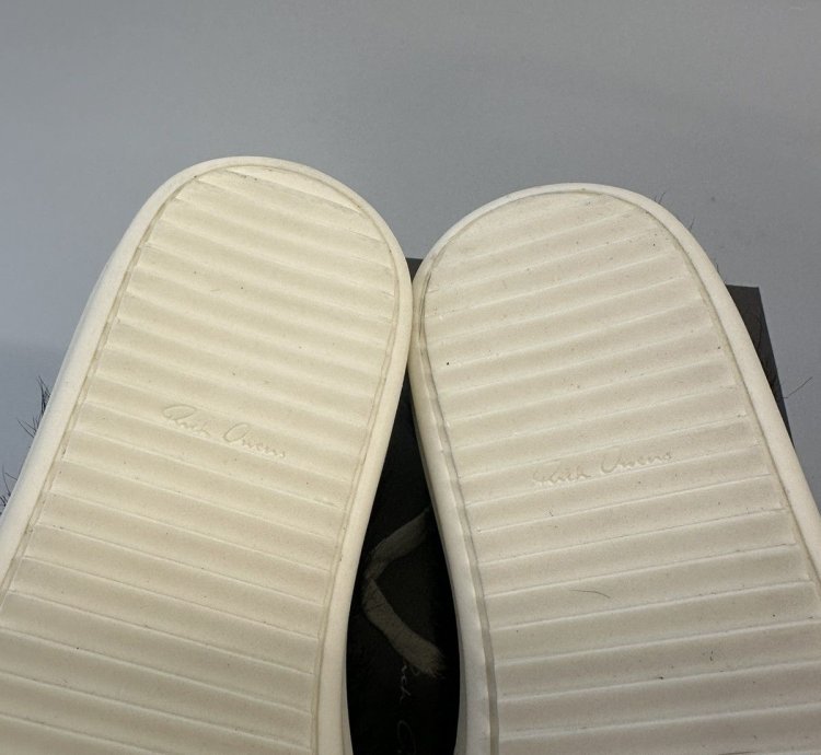 Rick Owen Mainline Vintage Low Top Pony Hair Sneaker