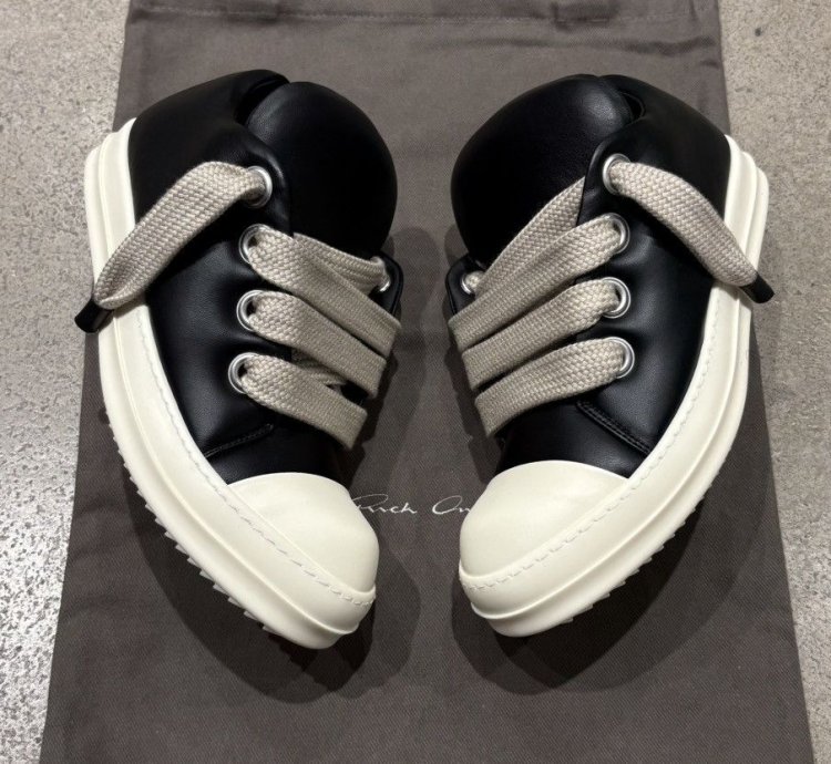 RICK OWENS - Jumbo Lace Low Black Milk