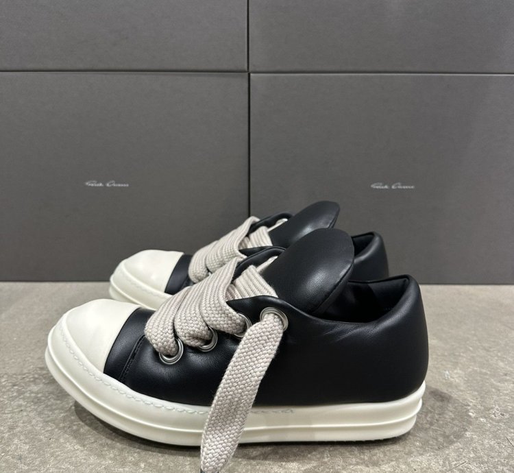RICK OWENS - Jumbo Lace Low Black Milk