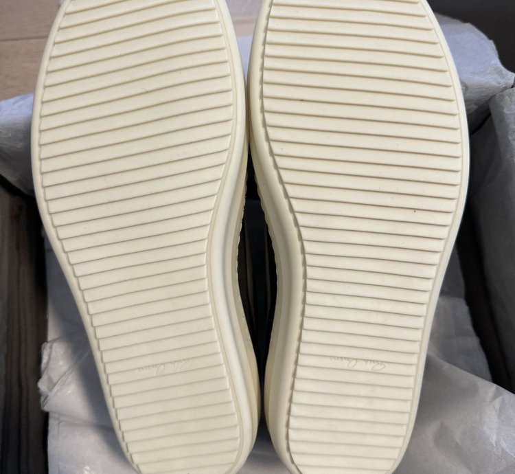 RICK OWENS - VINTAGE SNEAKS