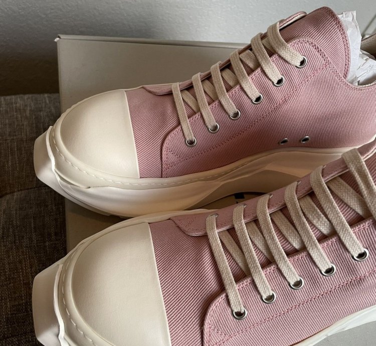 RICK OWENS ABSTRACT LOW FADED PINK MILK