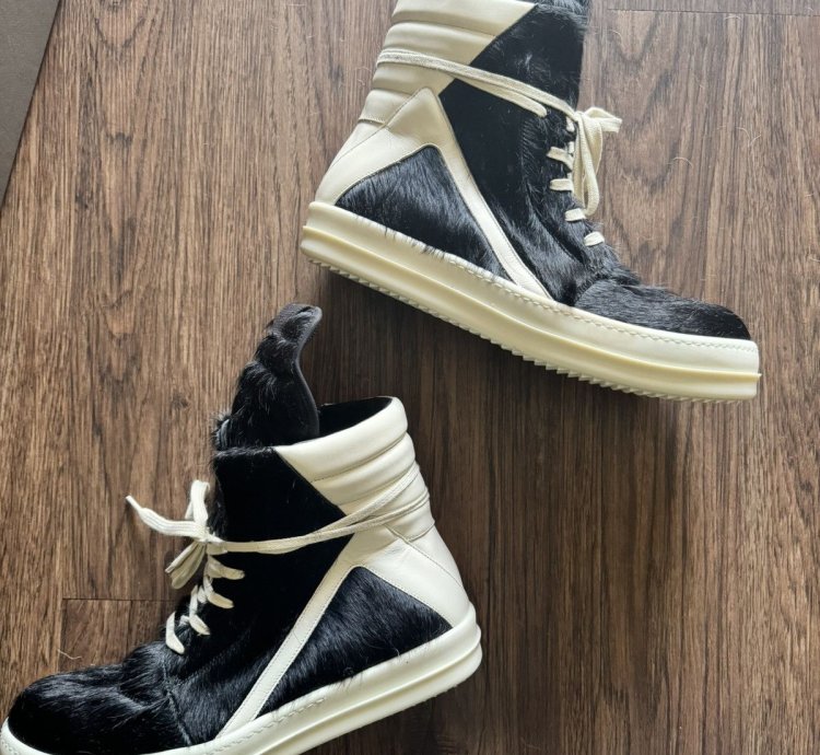 RICK OWENS Black Fur Sneakers