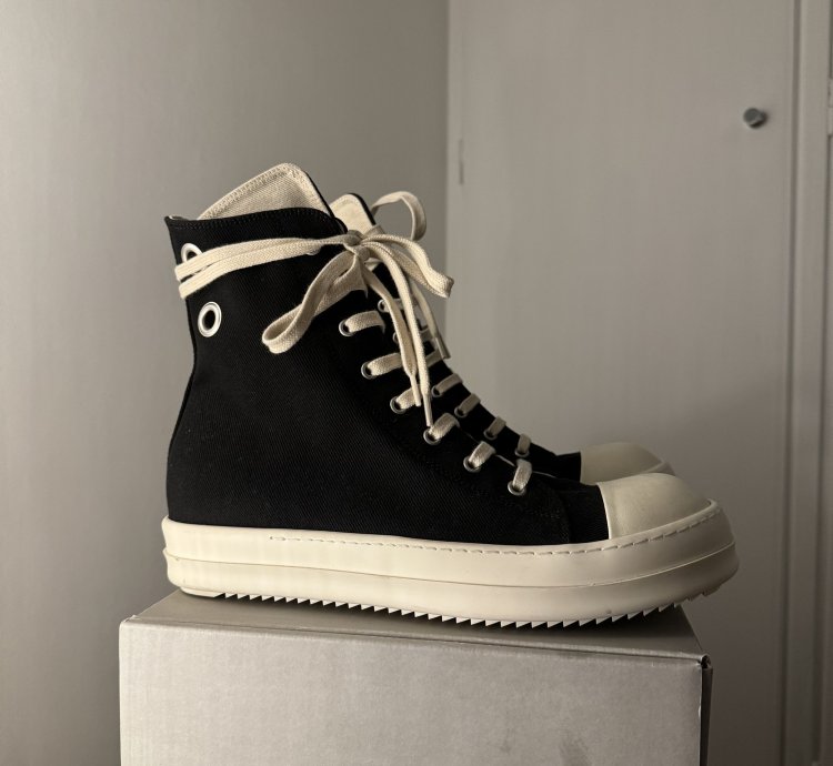 Rick Owens DRKSHDW Luxor Ramones With Details Black Milk