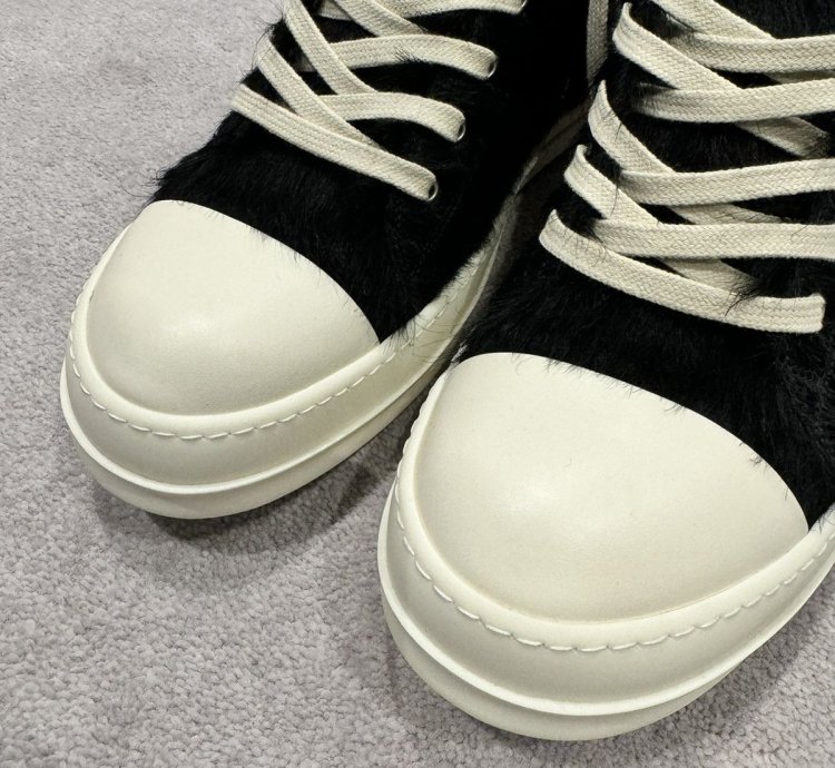 Rick Owens Fur Mens Low Sneakers Black Size UK45