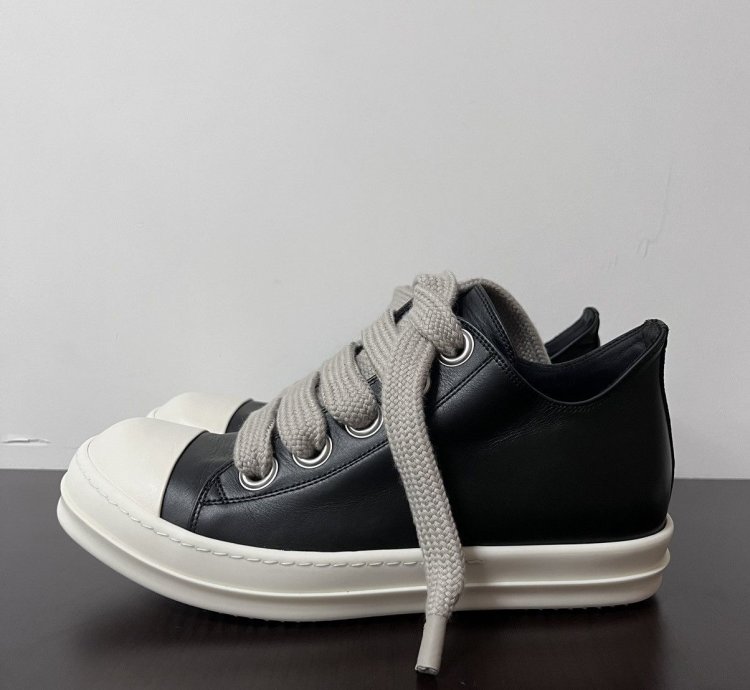 RICK OWENS JUMBO LACE RAMONES LOW SNEAKER