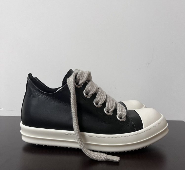 RICK OWENS JUMBO LACE RAMONES LOW SNEAKER