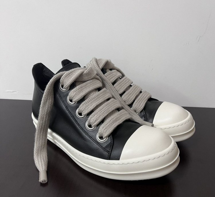 RICK OWENS JUMBO LACE RAMONES LOW SNEAKER