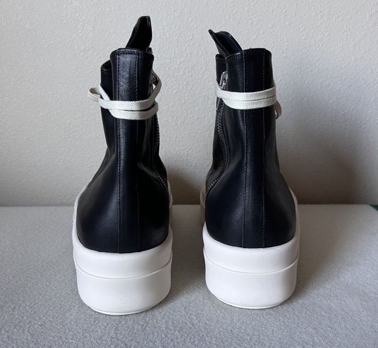 Rick Owens Leather Mega Bumper Ramones in Black