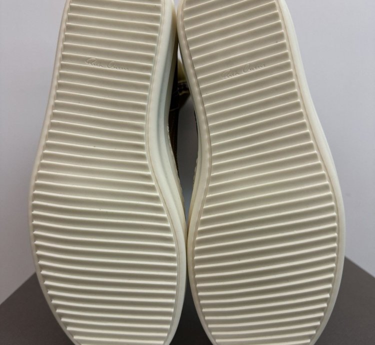 RICK OWENS LEATHER SULPHATE MILK CARGOBASKETS