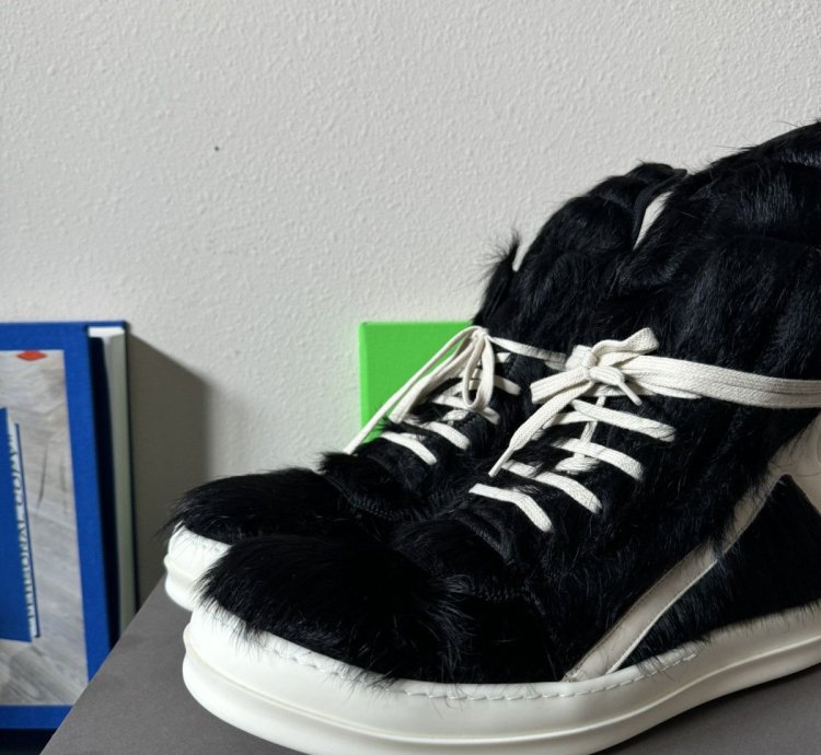Rick Owens Lido Geobasket High Black Milk Fur Sneakers