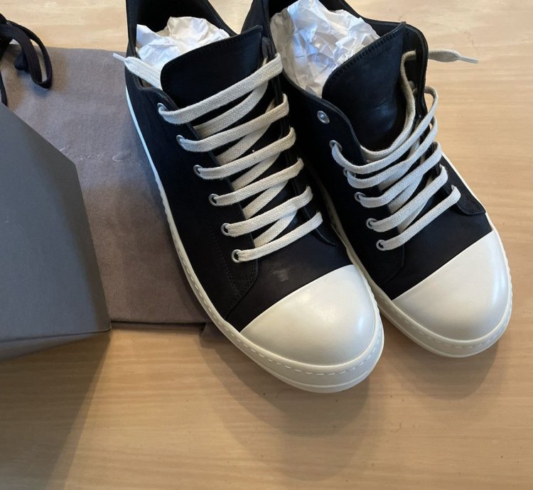 RICK OWENS LOW LEATHER RAMONES NWT