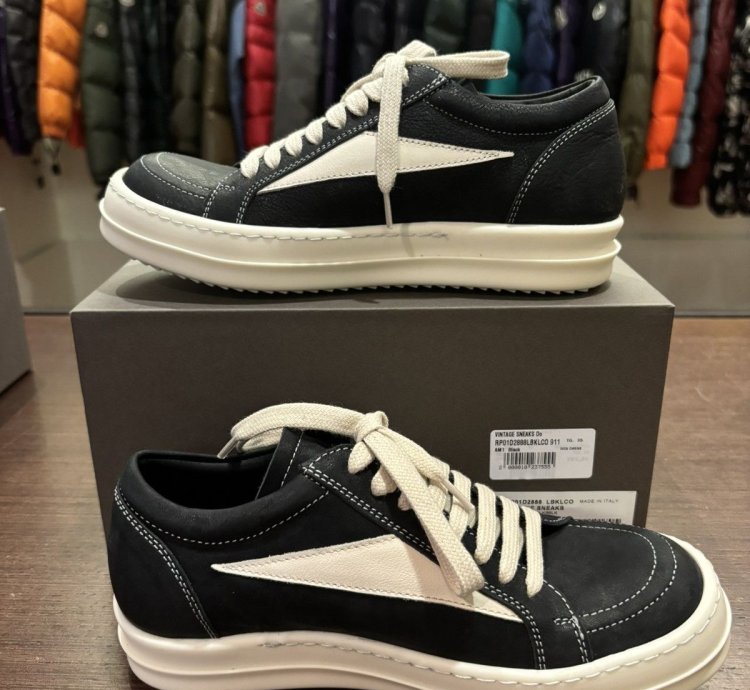 Rick Owens Luxor Vintage Sneaks Black Milk