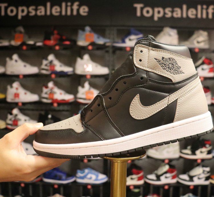 Air Jordan 1 Retro High OG 'Shadow' 2018