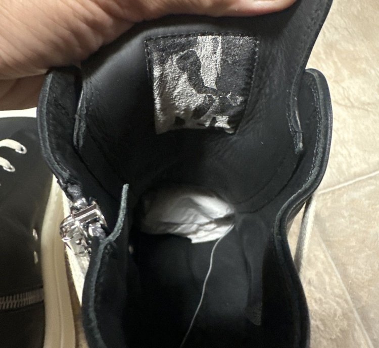 Rick Owens Mega Bumper Sneaks SZ 42 Black leather NWB