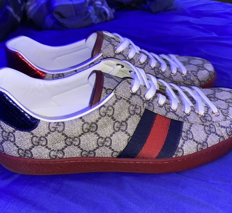 100 authentic Gucci Ace GG Supreme sneaker