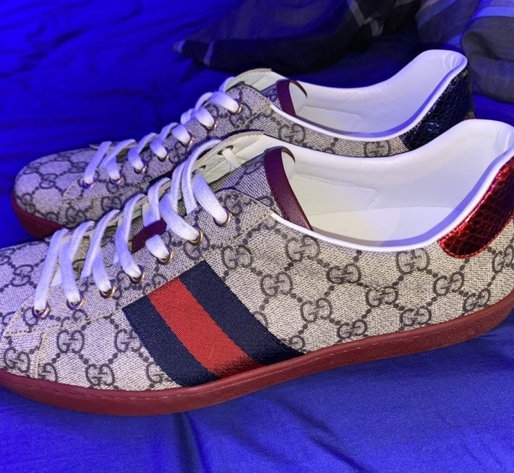100 authentic Gucci Ace GG Supreme sneaker