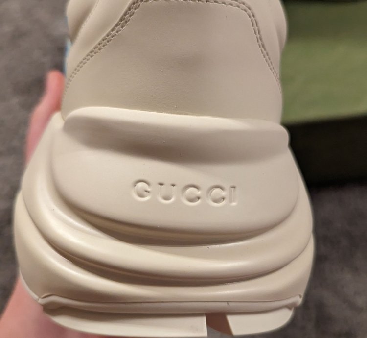 13 5 Gucci exquisite rhyton sneakers