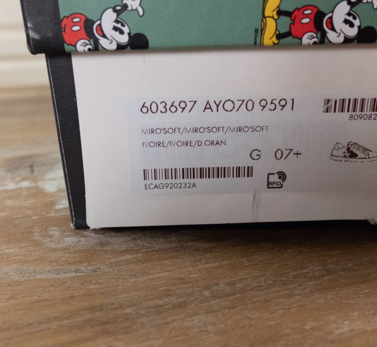 830 GUCCI Ace Mickey Mouse white leather sneakers 8 US
