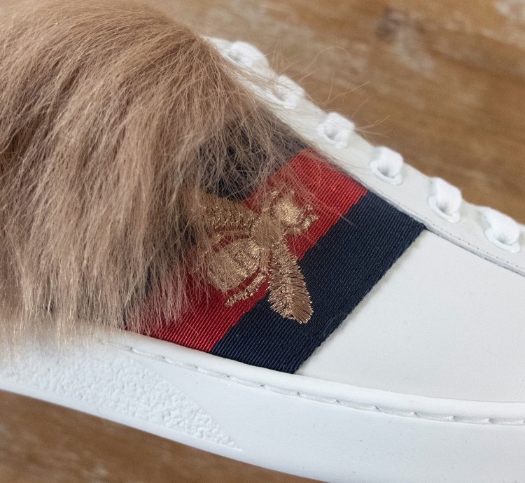 910 GUCCI Ace white lamb fur bee sneakers - 8 5 US 8 UK