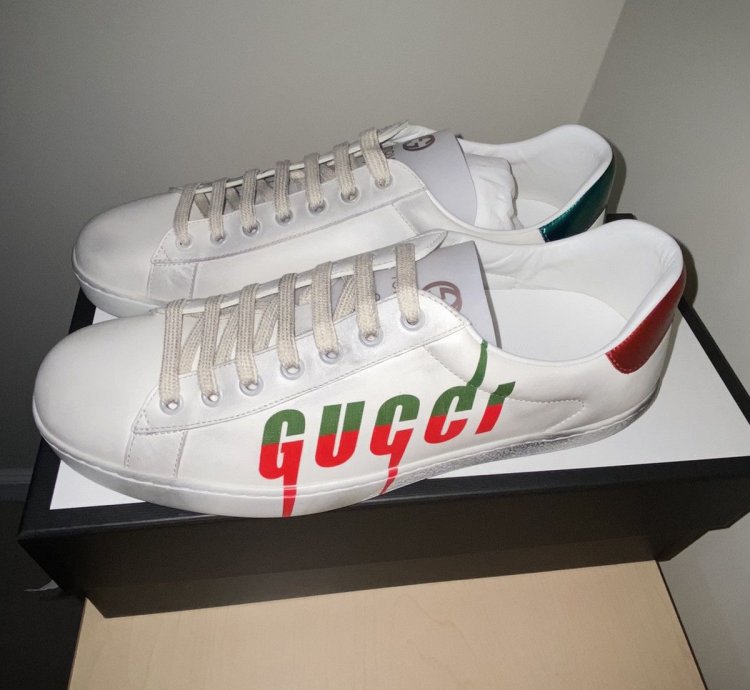 Ace blade print sneaker sz 10us(9 in Gucci)