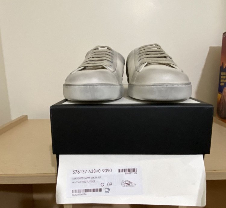 Ace blade print sneaker sz 10us(9 in Gucci)