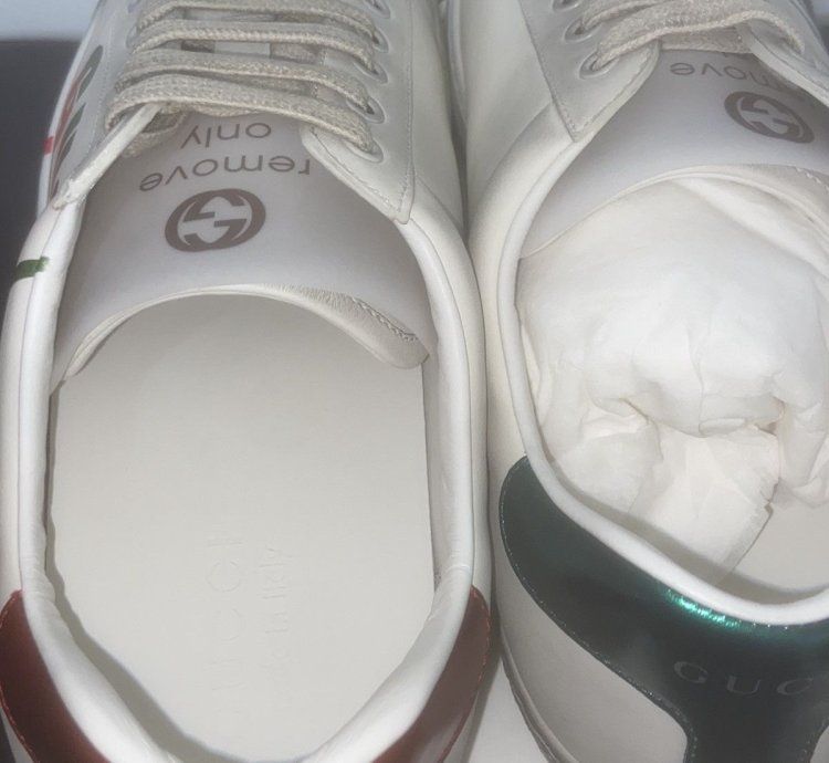 Ace blade print sneaker sz 10us(9 in Gucci)