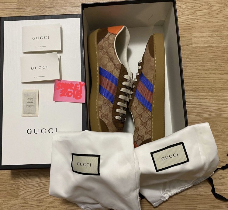 Ace Sneakers