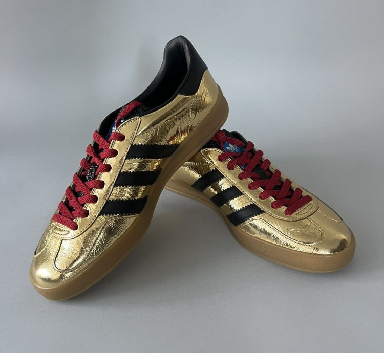 Adidas Gucci Gazelle Sneakers in Gold