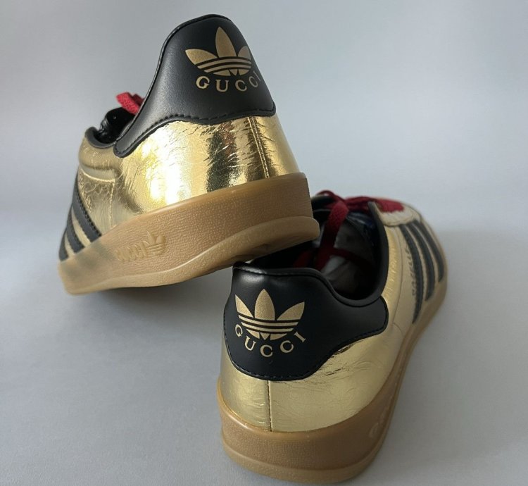 Adidas Gucci Gazelle Sneakers in Gold