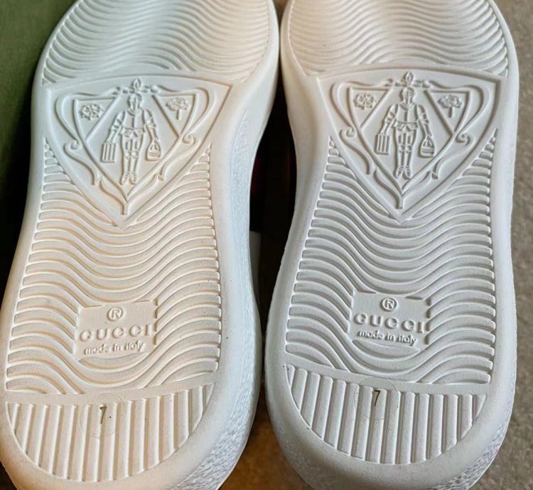 Brand NEW Gucci Ace Cat Leather Sneaker