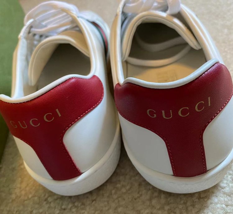 Brand NEW Gucci Ace Cat Leather Sneaker