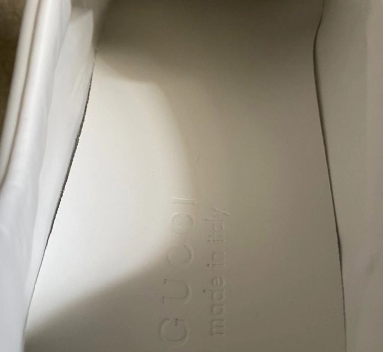 Brand NEW Gucci Ace Cat Leather Sneaker