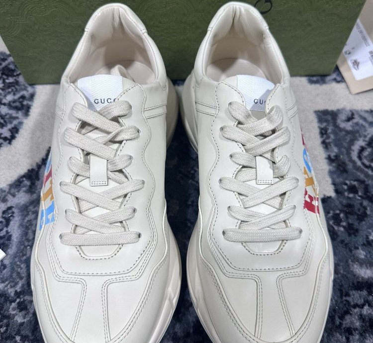 Brand New Gucci Rhyton Size 10US - (9G)