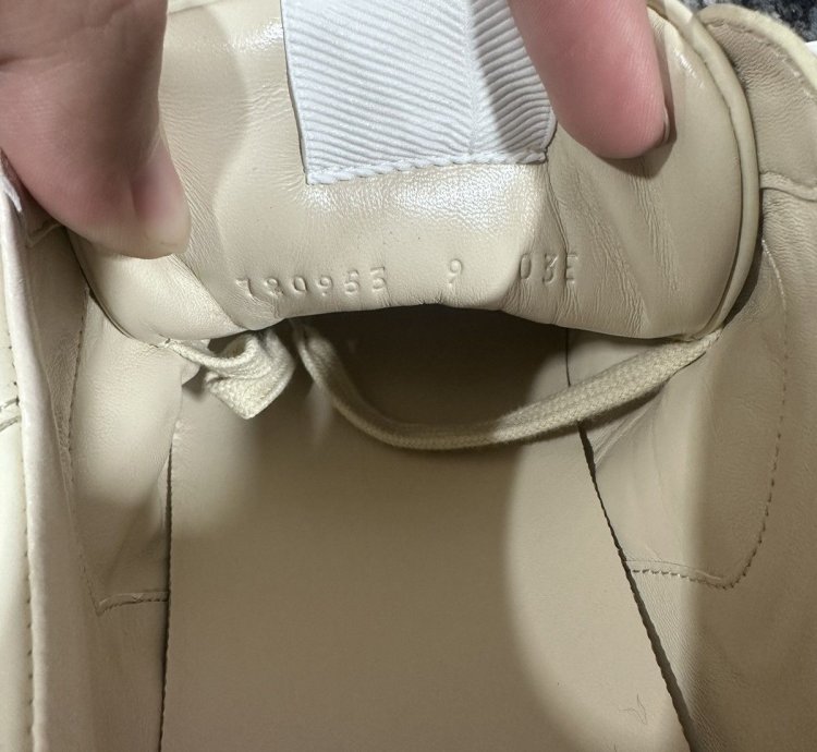 Brand New Gucci Rhyton Size 10US - (9G)