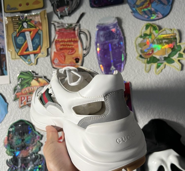 BRAND NEW GUCCI RHYTONS