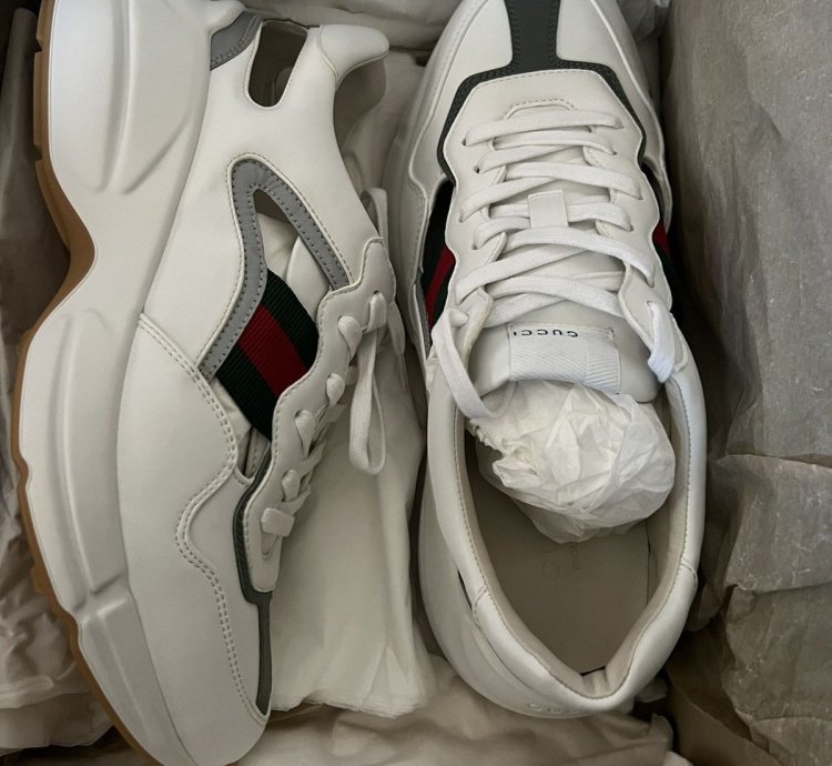 BRAND NEW GUCCI RHYTONS