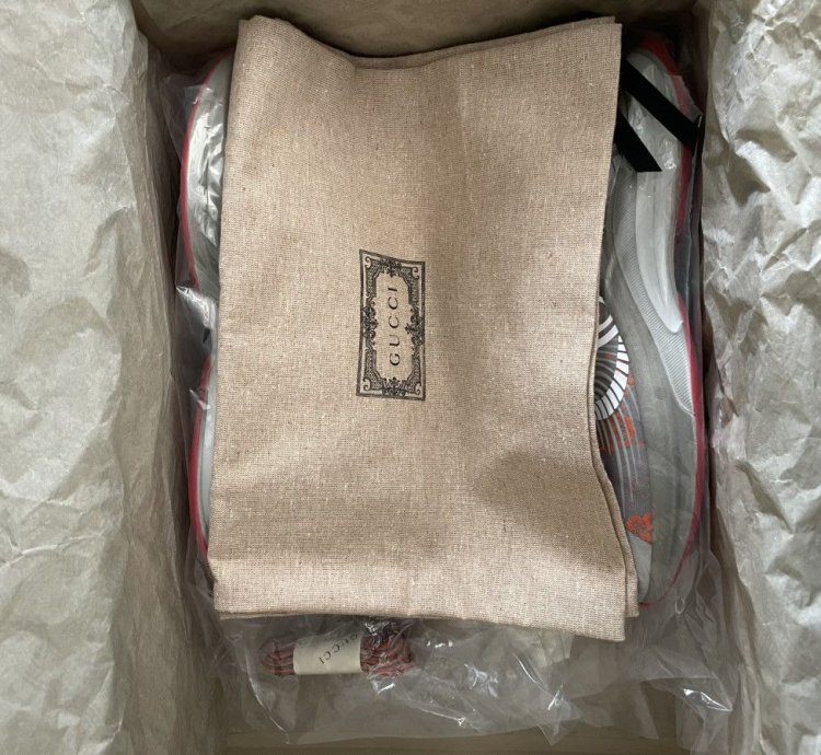 Brand New Gucci Run Sneakers Grey Orange Red sz 6 5 7